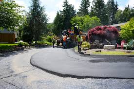 Best Asphalt Driveway Installation  in Plattsmouth, NE